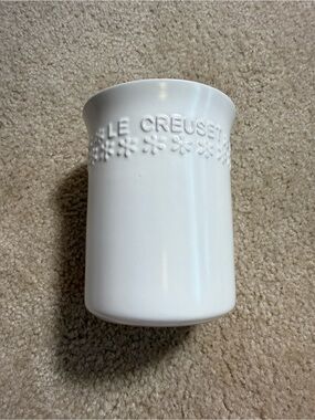 Le Creuset White Fleur Stoneware Utensil Crock
